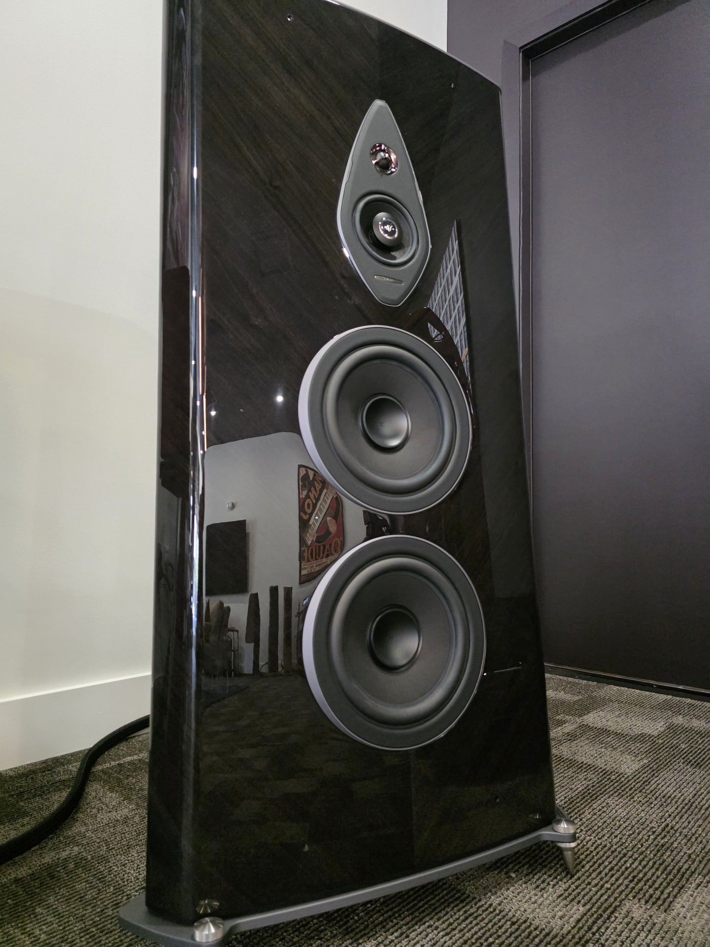 Sonus faber Stradivari G2 Floorstanding Loudspeaker