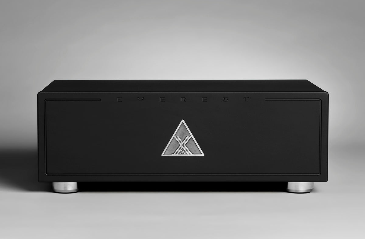 Shunyata Everest-X Shelf Power Distributor