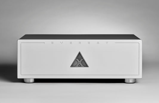 Shunyata Everest-X Shelf Power Distributor