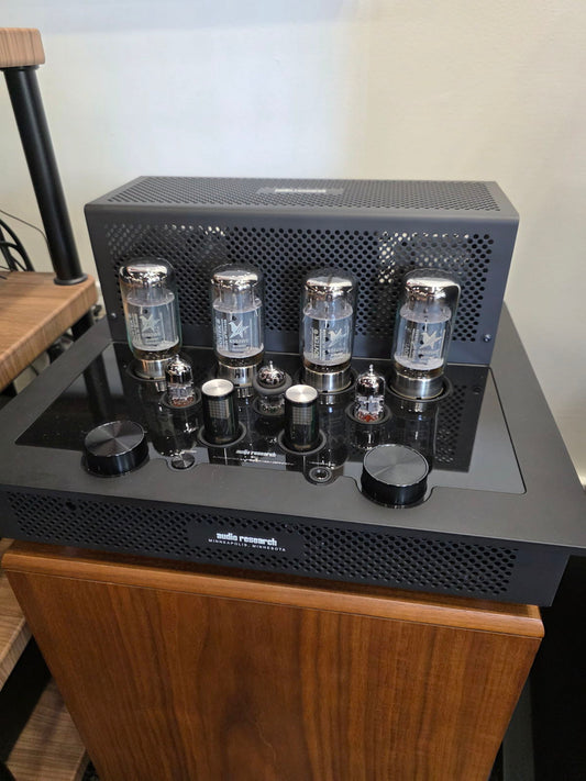 Audio Research I/50 Integrated Amplifier with DAC