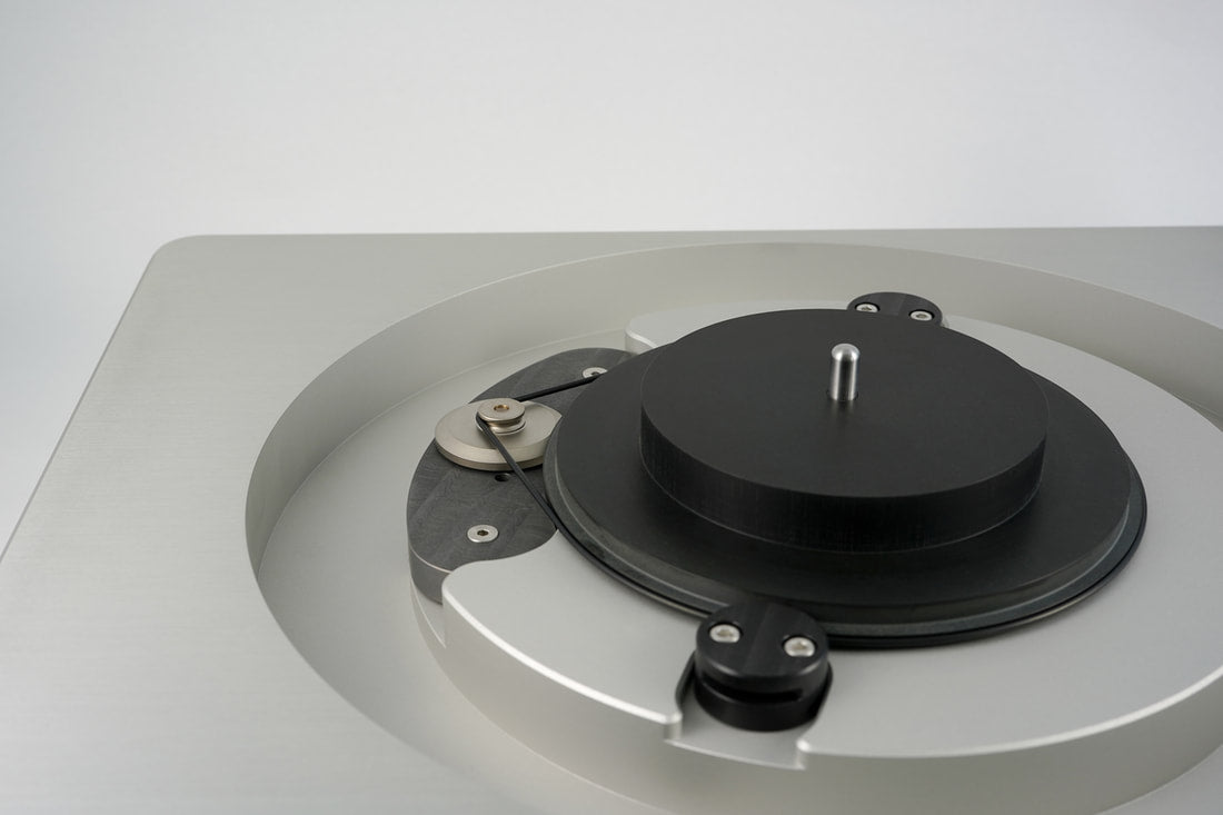 EMT 928 II Battery Powered Turntable