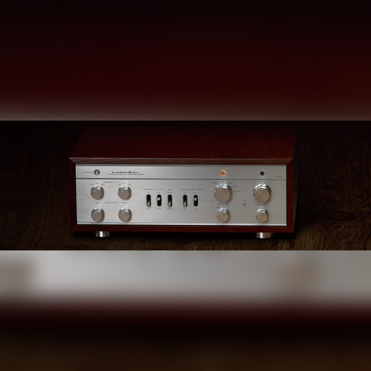 Luxman CL-38uC Preamplifier