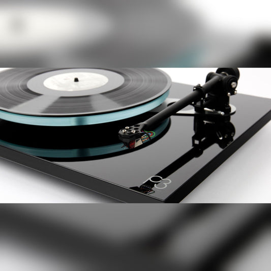 Rega Planar 3 Turntable