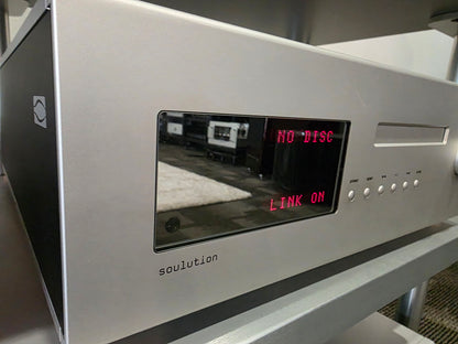 Soulution 746 SACD / CD Player / DAC with 740 PSU