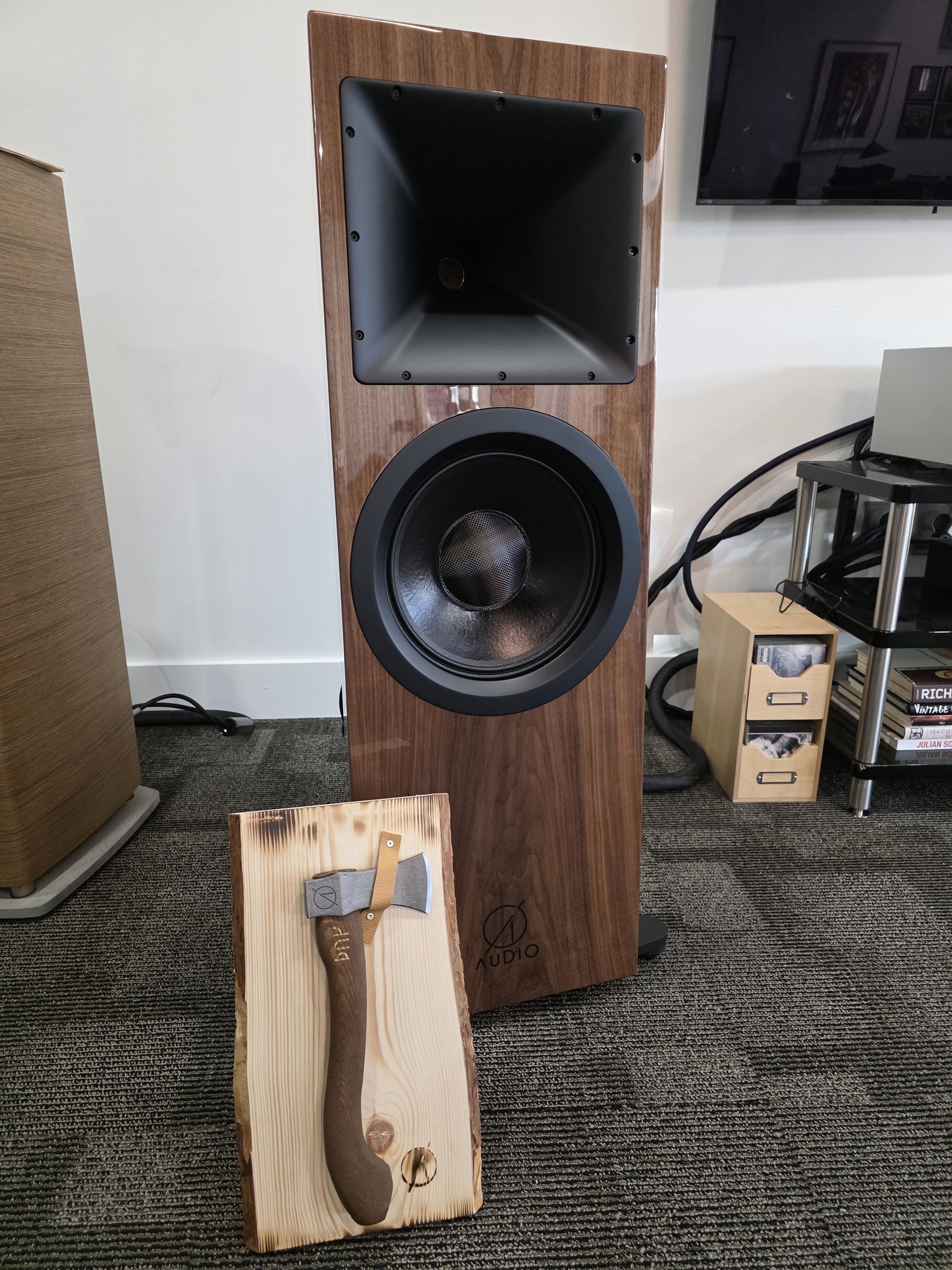 Ø Audio Icon 12 Loudspeaker