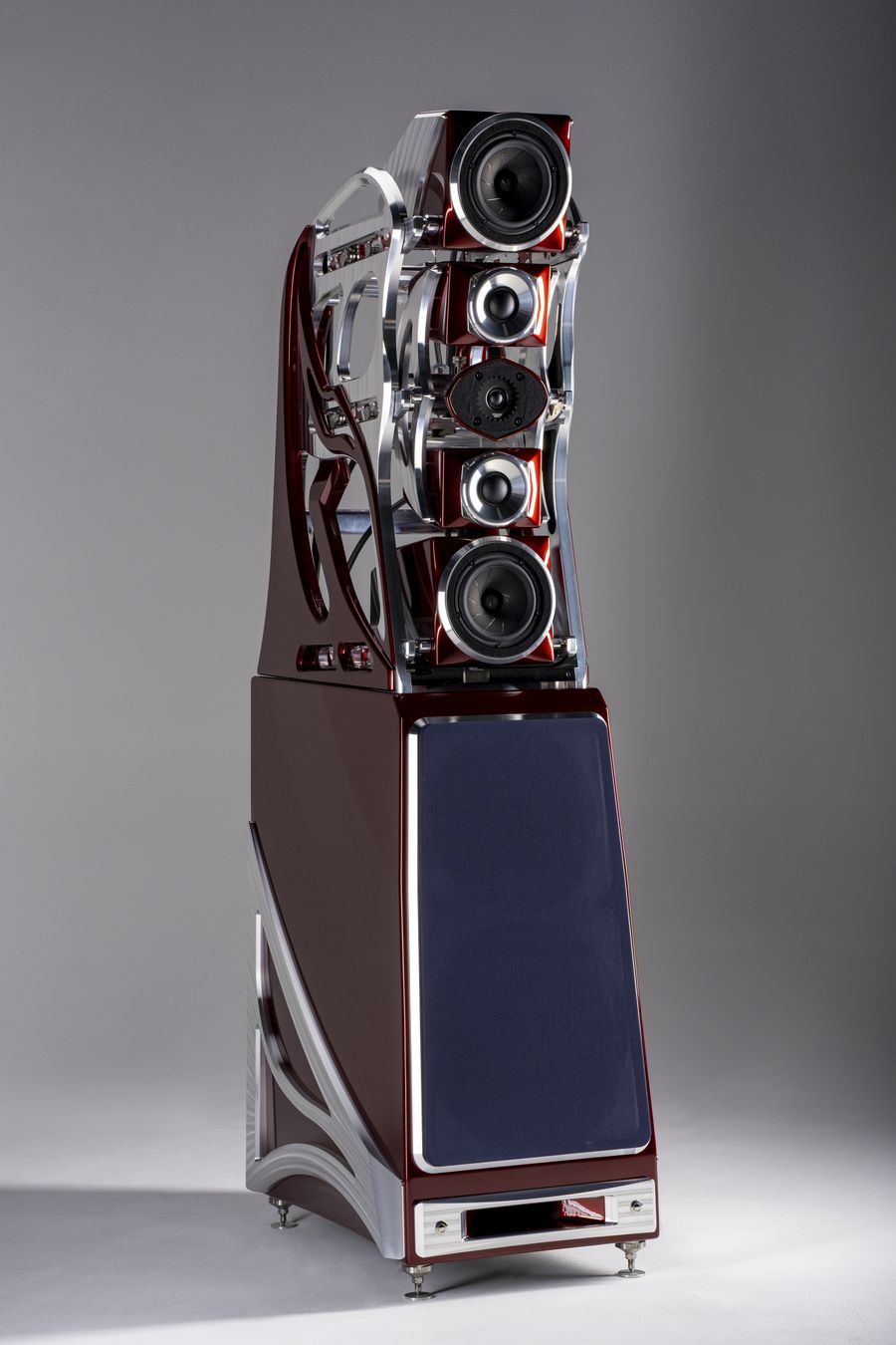 An Autobiography in Crowned Rose fitted with a Lemans grille